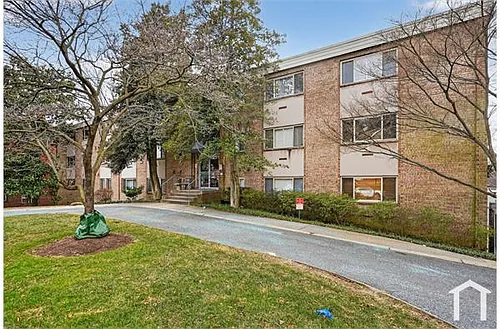4570 Macarthur Blvd NW Photo 1 4570 Macarthur Blvd NW Photo 1