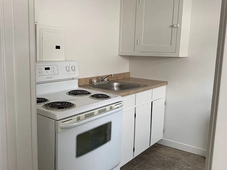 1120 Pine St #202 — Photo 2