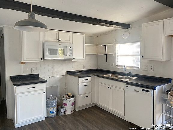 4th image of 1311 W Hein Rd Lot 4