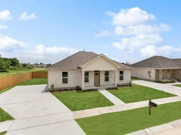 2813 Bartolo St, Meraux, LA 70075