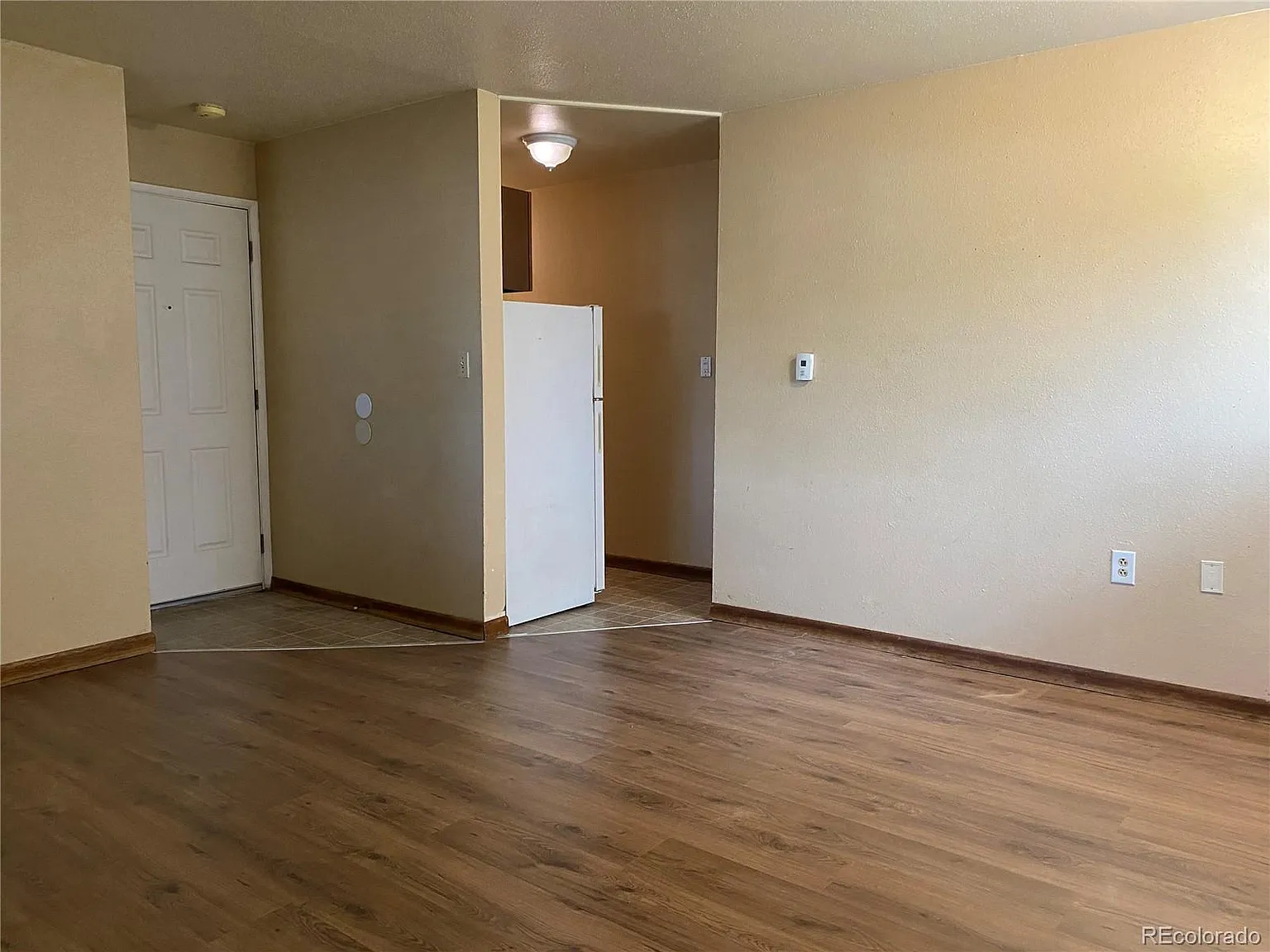 1 bed, 1.0 bath, 2580 sqft, $1,200 — Photo 3