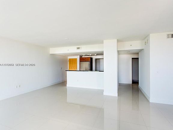 4th image of 244 Biscayne Blvd APT 1202