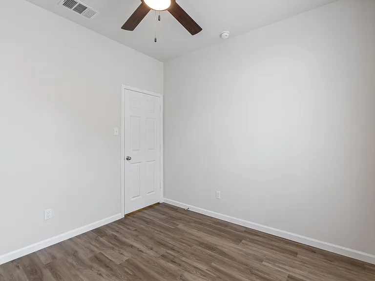 8011 Fieldstone Dr — Photo 13