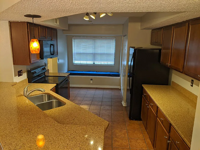 7718 Falcon Rest Cir — Photo 2