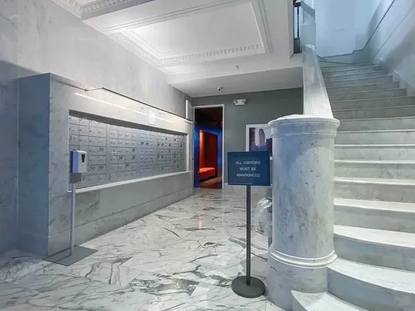 1 Wall Street Court image 7 of 14