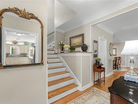 2nd image of 4782 Stonebriar Cir