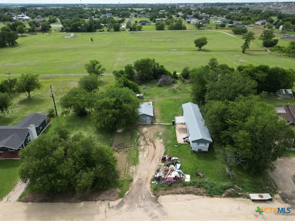 108 N Pea Ridge Rd, Temple, TX 76502