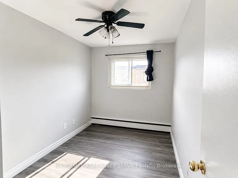 333 Gibb St #16 — Photo 4