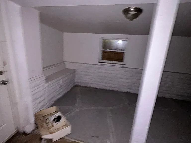 32 Delores Dr — Photo 9