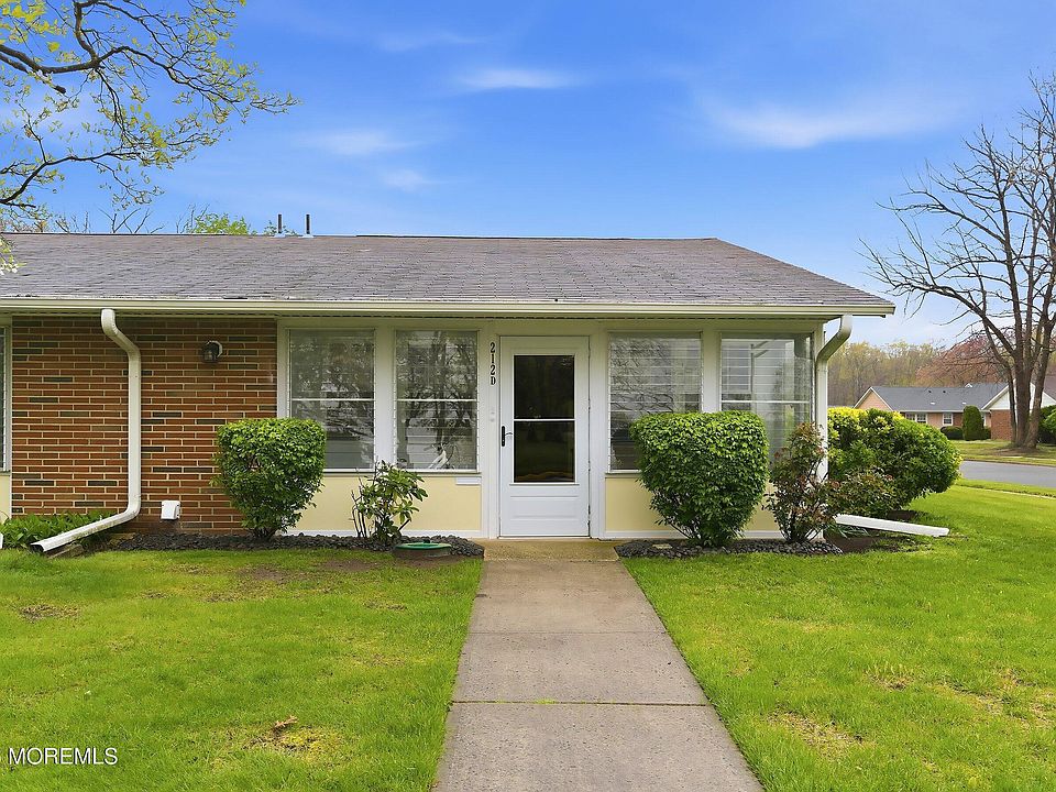 1st image of 212D Huntington Drive #D