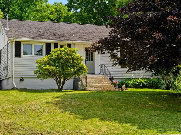 3 Belle Vista Dr, Dartmouth, NS B2W 2X1