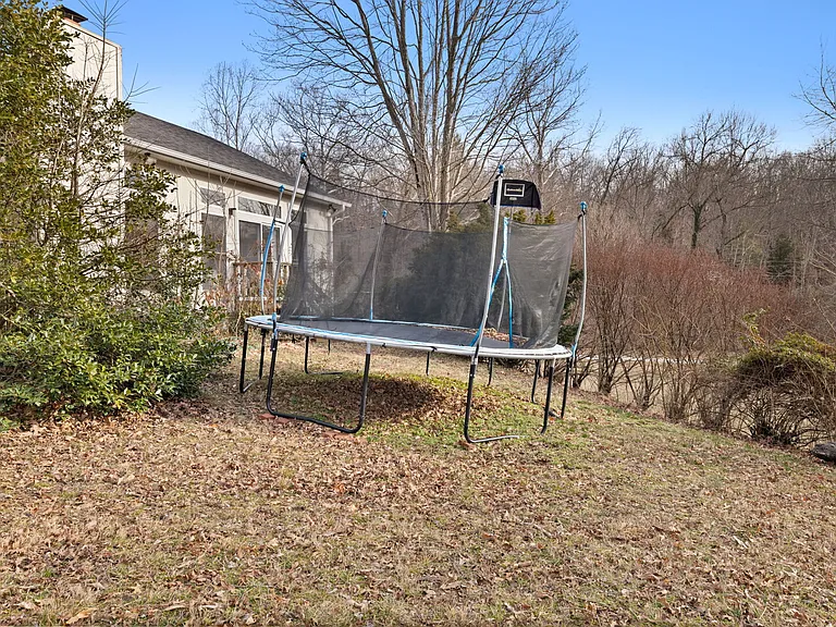 E McNelly Rd — Photo 11