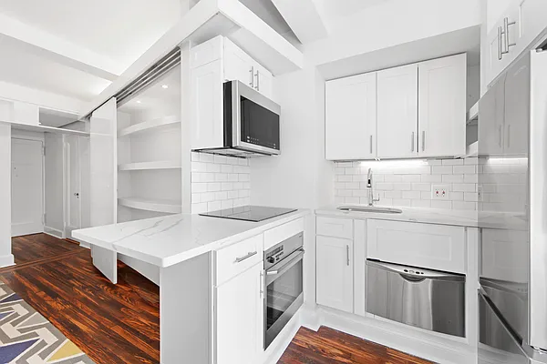 Sold by Compass | media 6