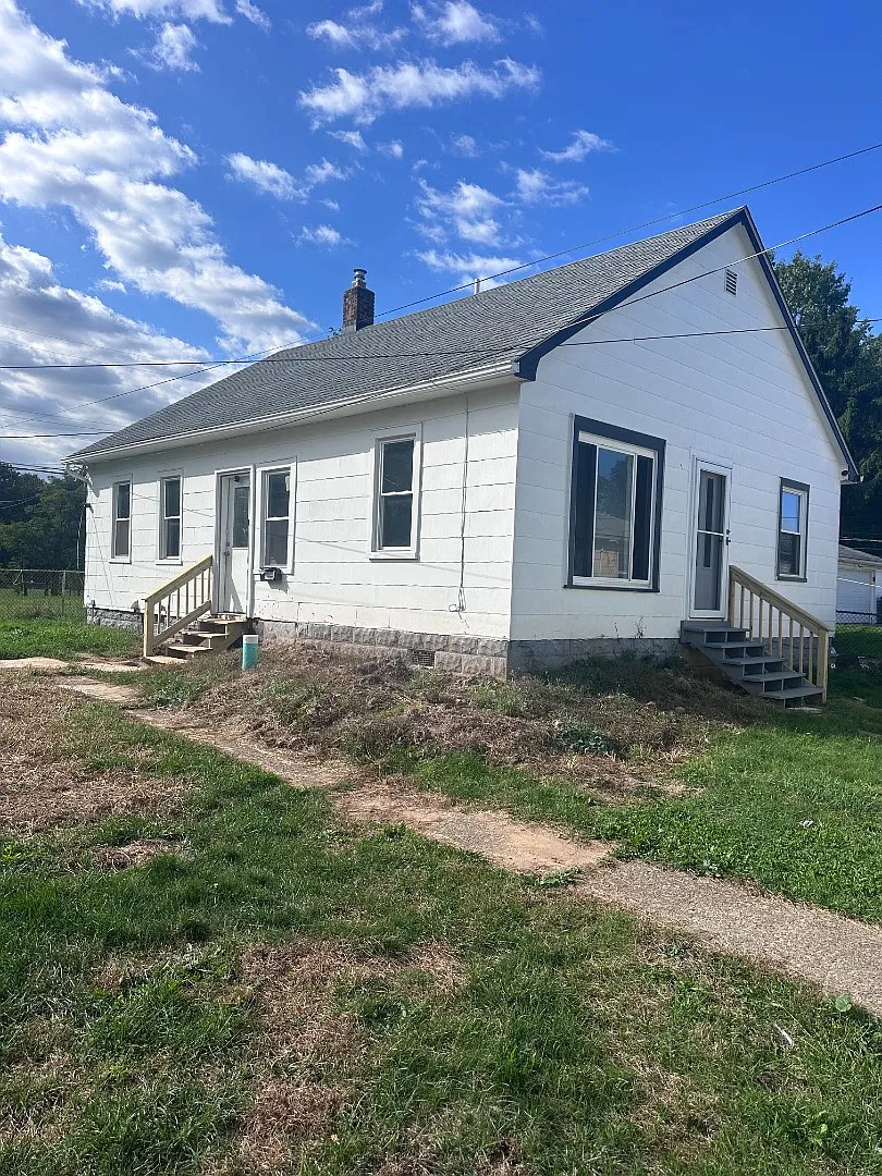 4419 Lincoln Ave — Photo 1
