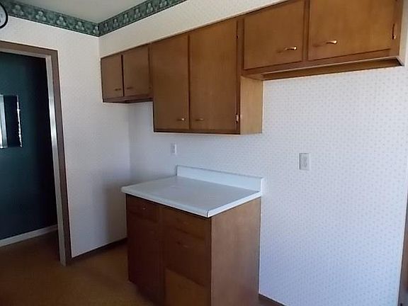 5th image of 310 E Jefferson St