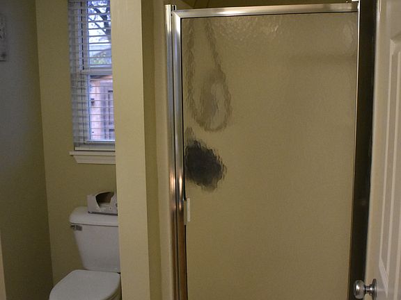 4th image of 4284 Hughes Ave