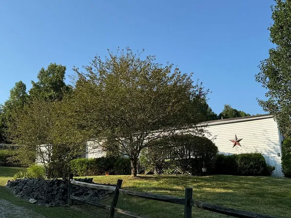 7279 State Route 243, South Pt, OH 45680