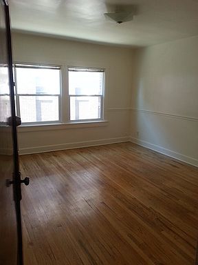 1st image of 425 E 200 S APT 19
