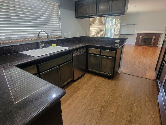 5th image of 7036 Kingsmill Way