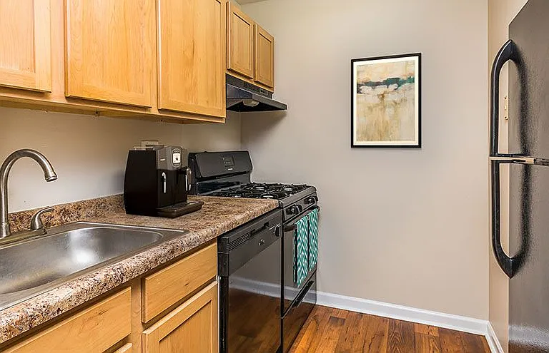 Prentiss Creek at Downers Grove Apartments — Photo 33
