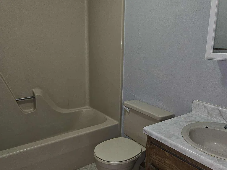 403 Country Villa Ln — Photo 7