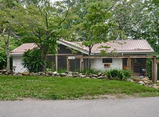 114 Wells Rd, Waynesville, NC 28786