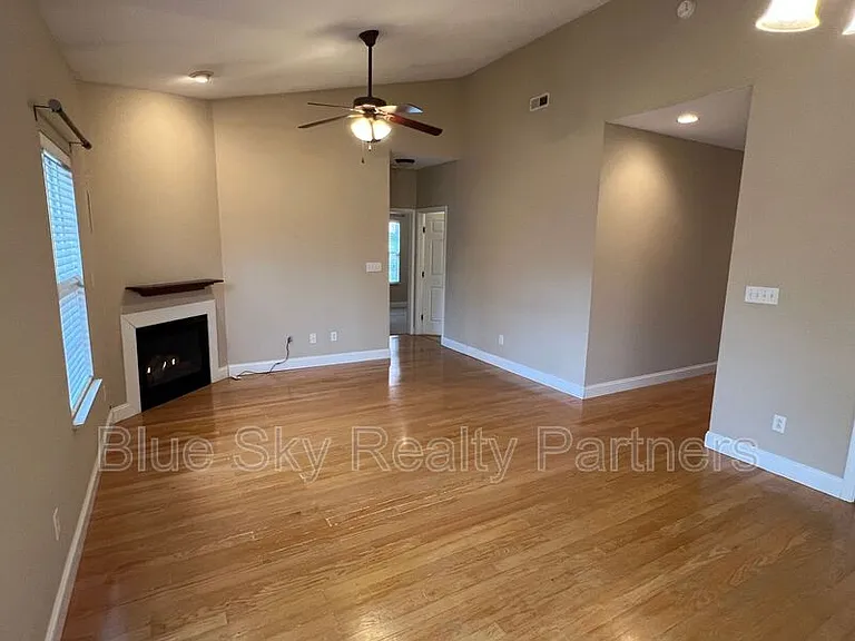 2432 Pine Marten Way NW — Photo 3