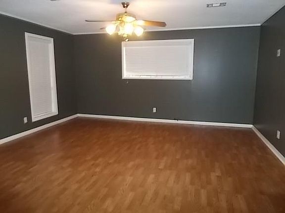 2nd image of 108 Oltremari Ln