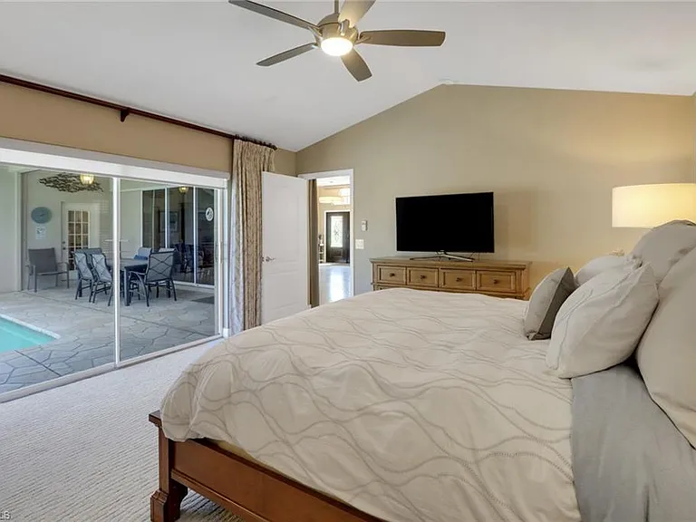 1466 Vintage Ln — Photo 11