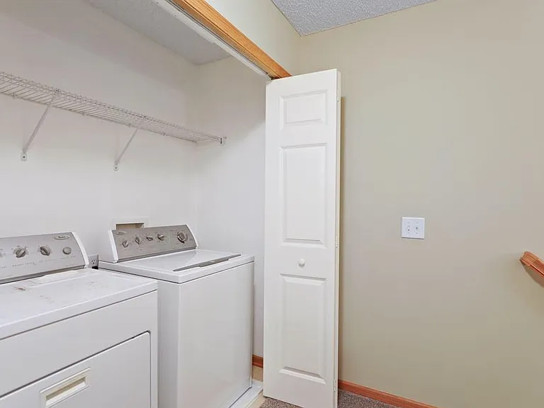 4332 Victor Path — Photo 9