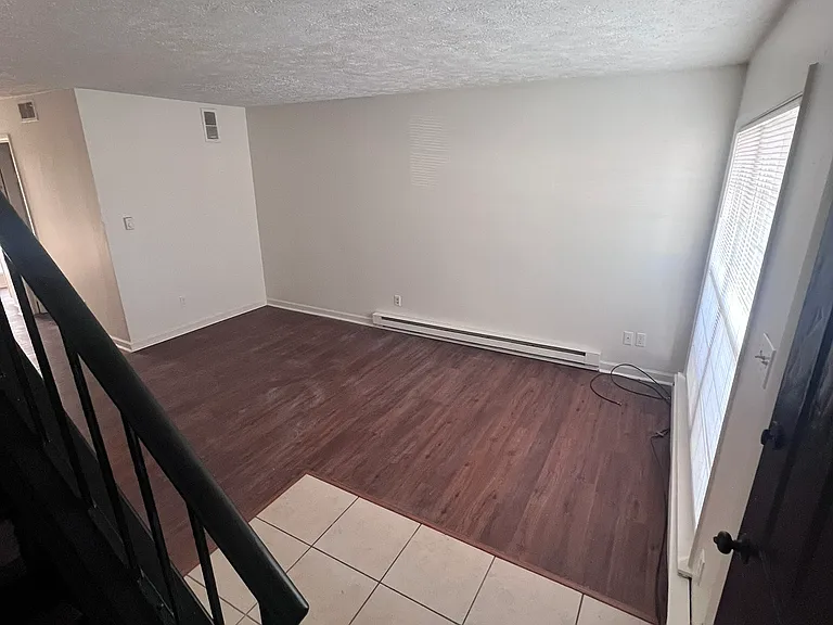 3343 Ashley Ln — Photo 3