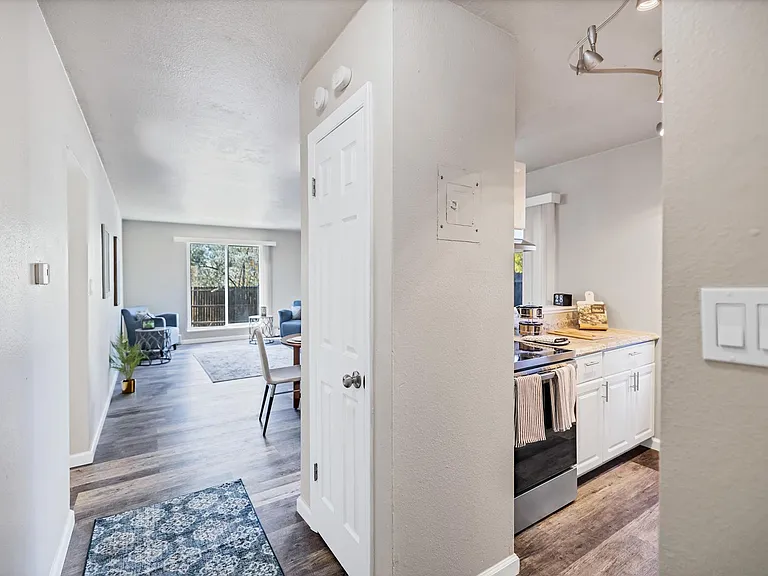 4390 Loomis Ave #A — Photo 3
