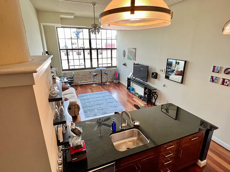 2429 Locust St #616 — Photo 6