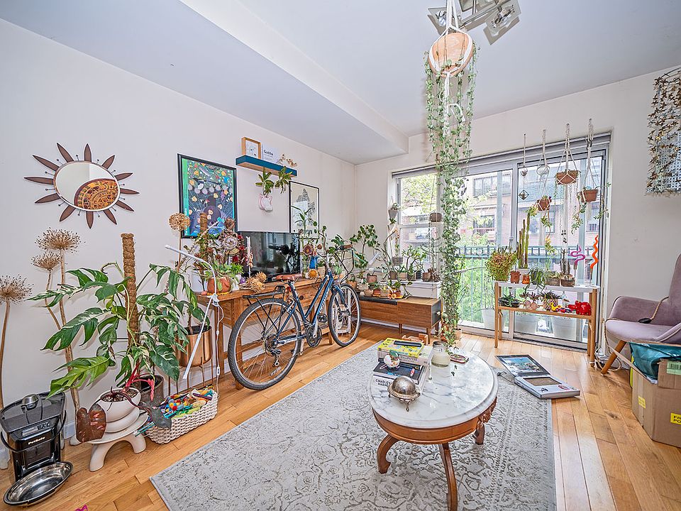 1st image of 234 Franklin Ave APT 3F