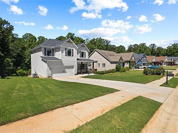 2nd image of 310 Wooded Glen Ln