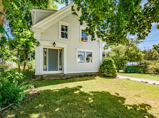 87 Beechwood St, Thomaston, ME 04861
