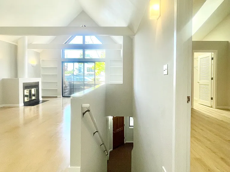 2306 Oregon St #2 — Photo 19