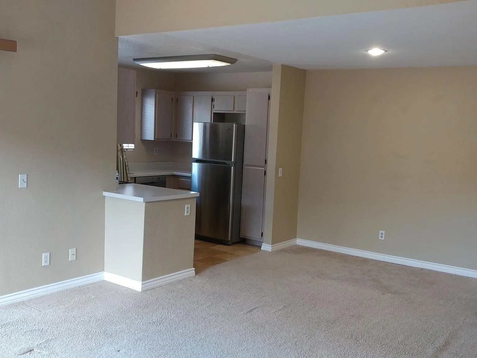 1 bed, 735 sqft, $2,190 — Photo 4