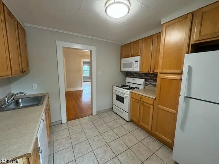 773 Bloomfield Ave — Photo 14