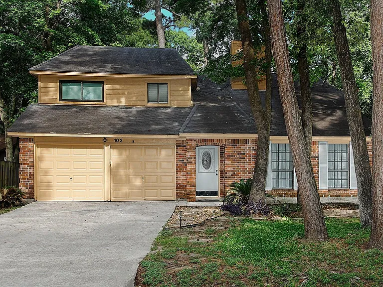 103 N Deerfoot Cir — Photo 1