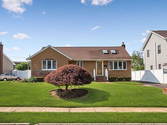 2nd image of 947 Brent Dr
