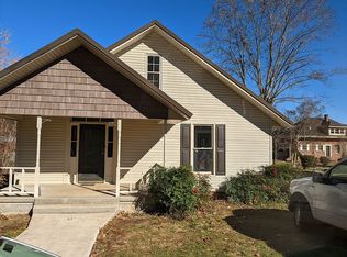 204 6th Ave N, Decherd, TN 37324