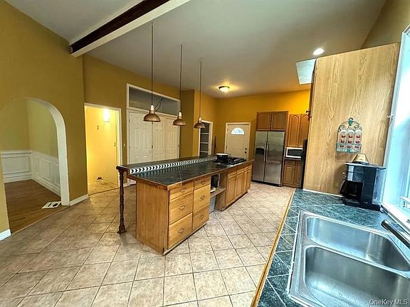 4th image of 2553 Bouchouxville Road