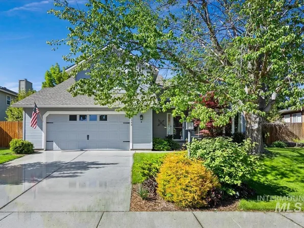 1544 E Falconrim Ct, Eagle, ID 83616