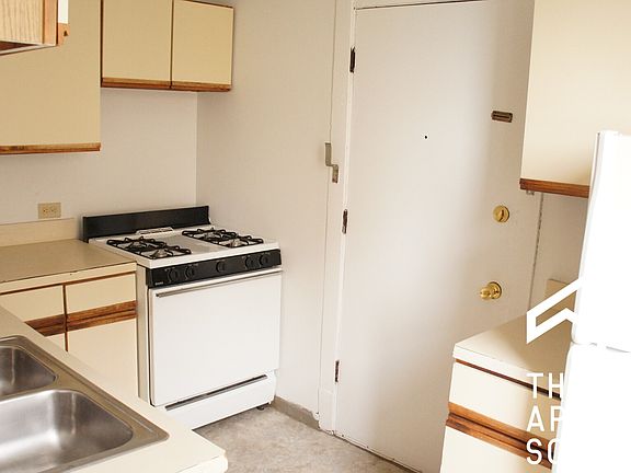 3rd image of 1542 N Kedzie Ave #1N