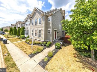 880 Buttonwood Ter NE, Leesburg, VA 20176