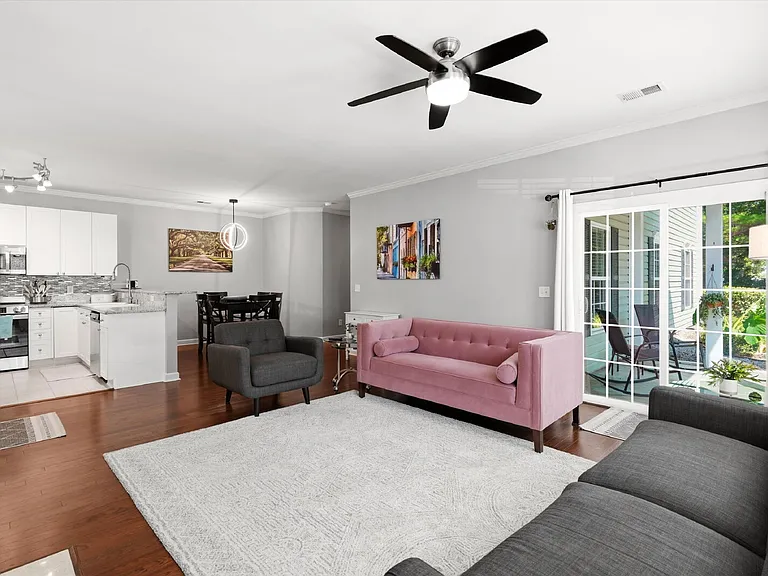 1202 Grove Park Dr — Photo 8