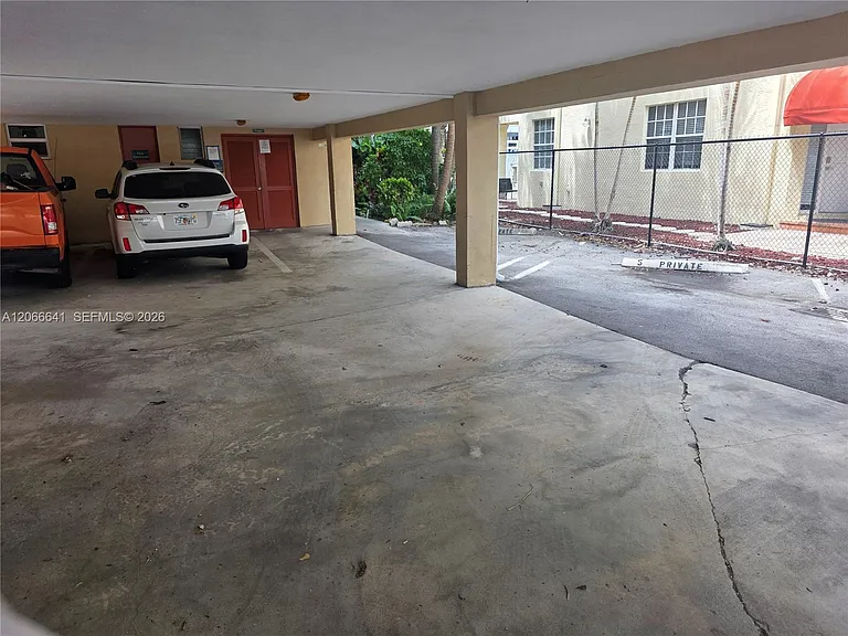 1500 SE 15th St #318 — Photo 21