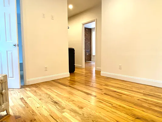 Rented by Corcoran | media 23