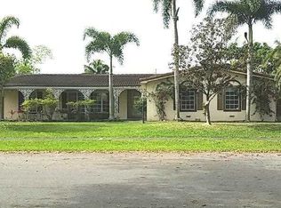 10400 NW 18th Pl, Pembroke Pines, FL 33026